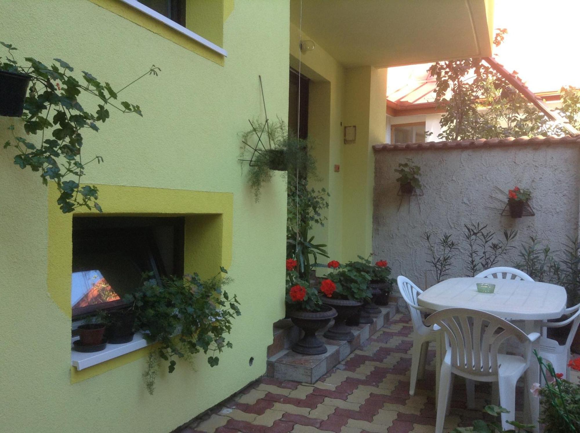 Agria Retur Vendeghaz Hotel Eger Exterior photo